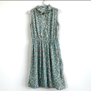 Retro inspired floral dress